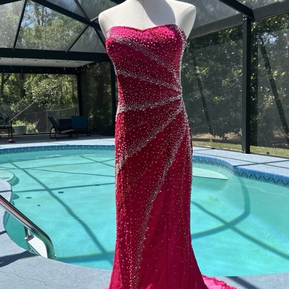 NWOT Vintage Riva Designs 100% Silk Hit Pink Sequin Beaded Evening Dress